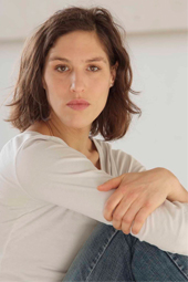 Anne Mueller, Version 1